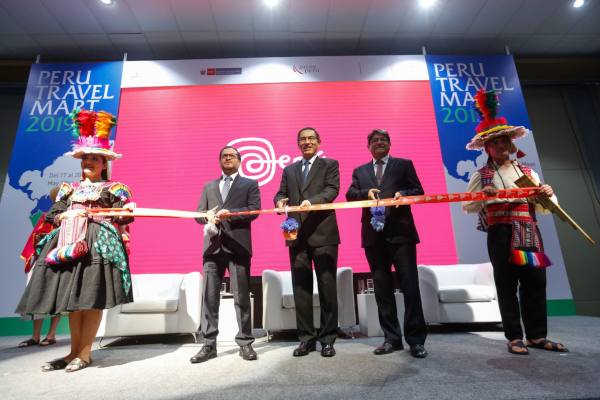 Presidente Martín Vizcarra inauguró Perú Travel Mart 2019