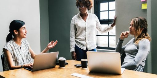 rol de la mujer en las empresas de tecnología