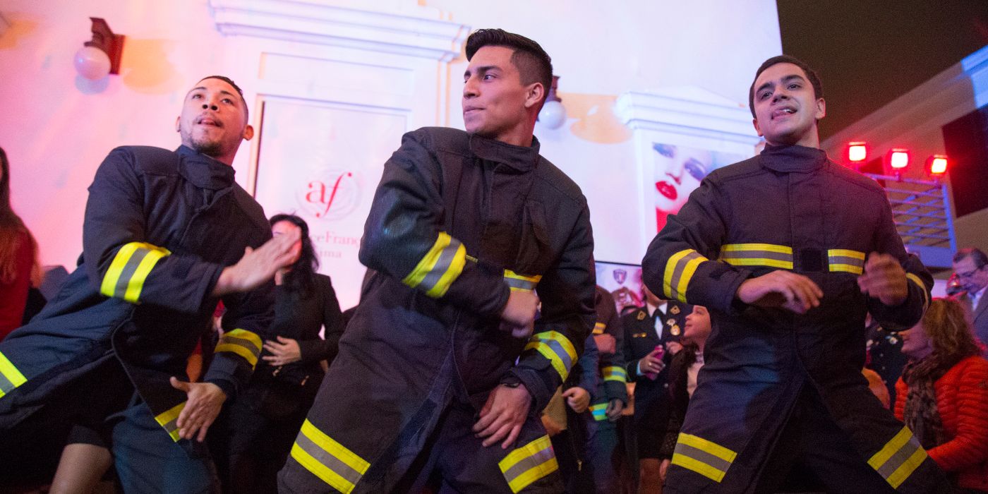 baile-de-los-bomberos-peru-alianza-francesa-1