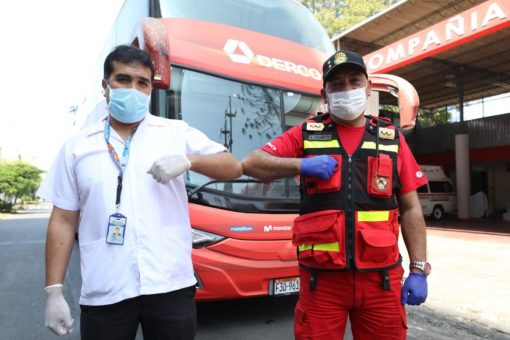 bus de la selección nacional transportó a bomberos