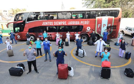 bus de la selección transportó a personal médico de essalud 