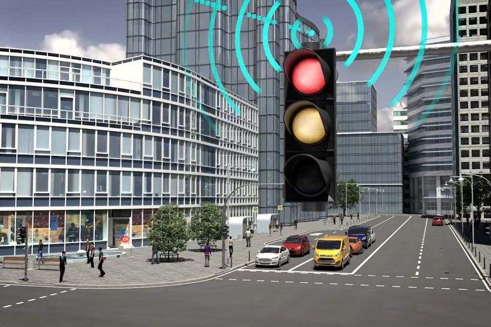 Ford trabaja en el desarrollo de semáforos