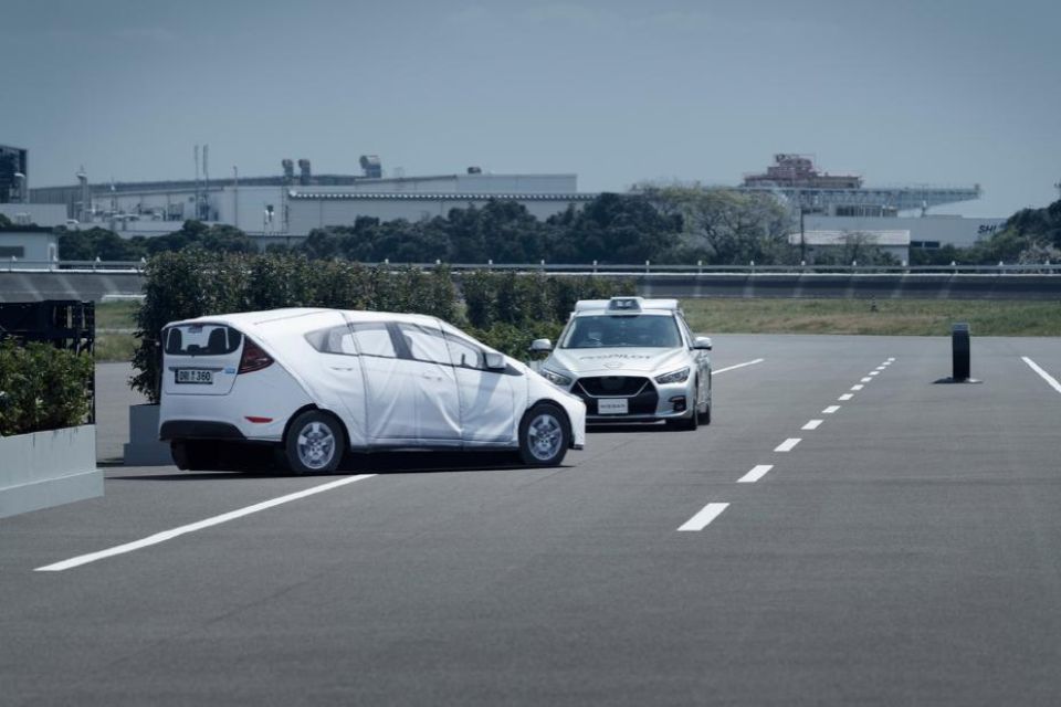 la-nueva-tecnologia-de-asistencia-al-conductor-de-nissan-mejora-prevencion-colisiones