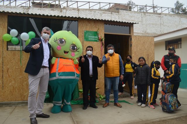 Innova Ambiental entrega aulas prefabricadas 