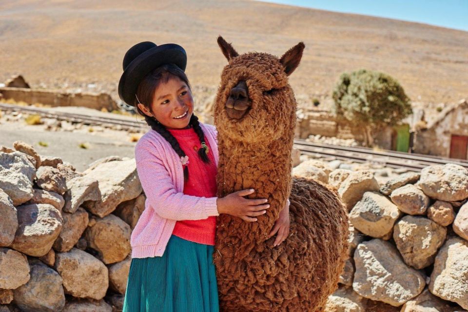 Primera fábrica de prendas de alpaca