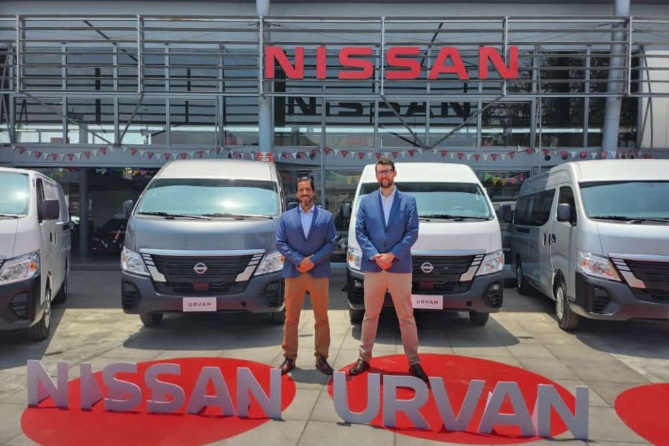 Nissan lanza versión actualizada de su Urvan 2023