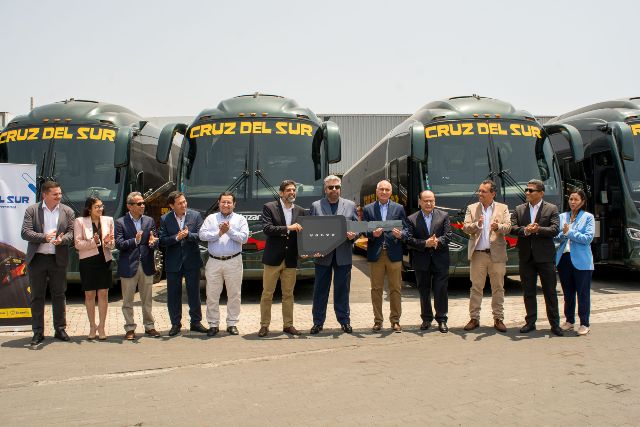 Volvo Group Peru y Cruz del Sur