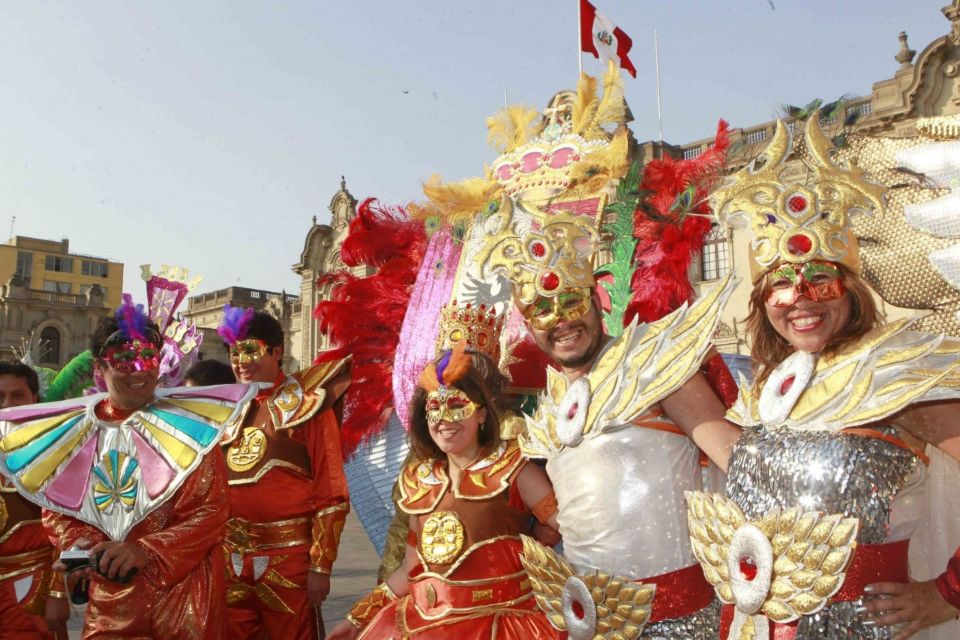 celebrar las fiestas de carnavales en Perú