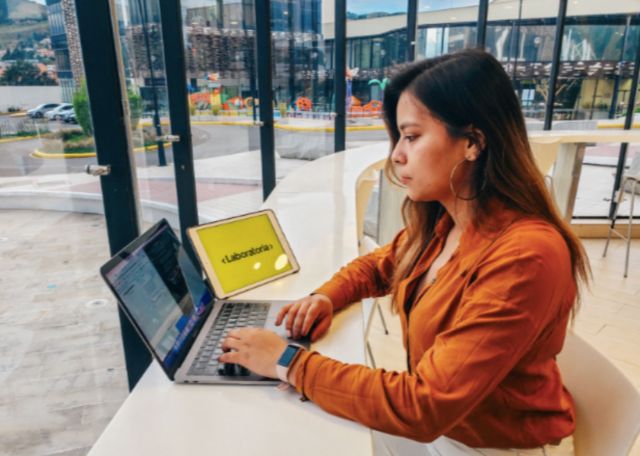 inclusión femenina en tecnología 