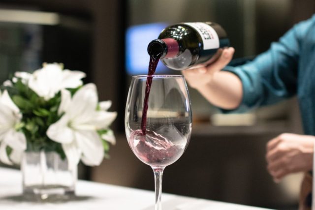 ¿Cuál es el vino ideal para acompañar tu cena?