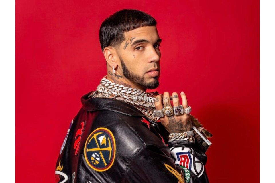 Anuel llega más atrevido