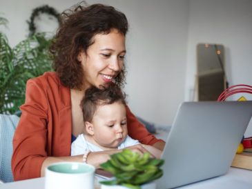 Cinco consejos para ser una mamá emprendedora