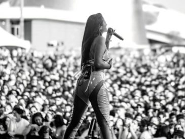 Aiona Santana comparte escenario