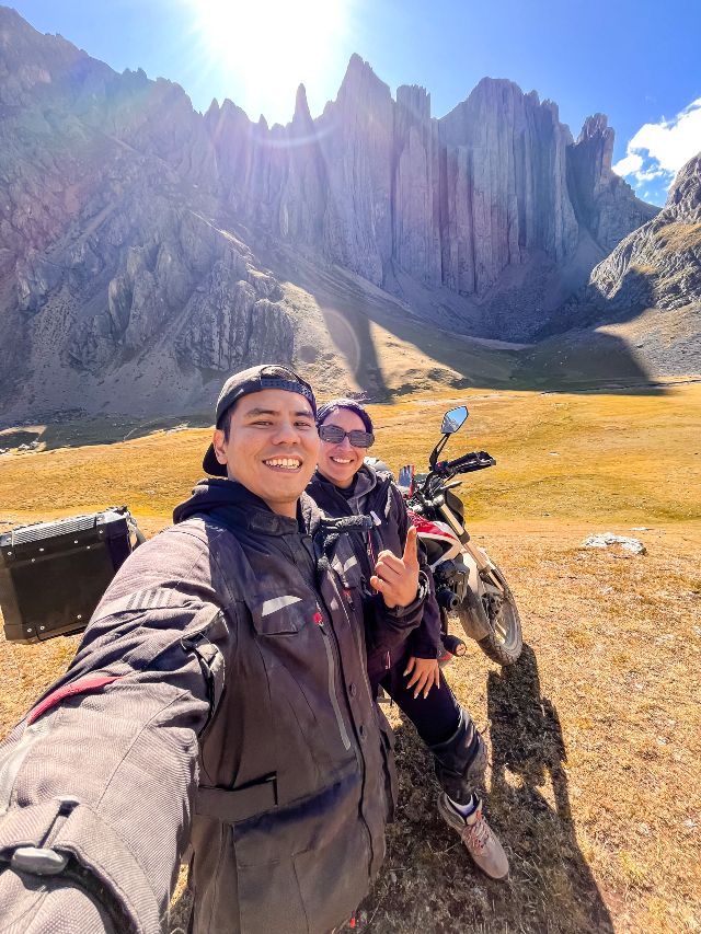 pareja motera recorre el Perú
