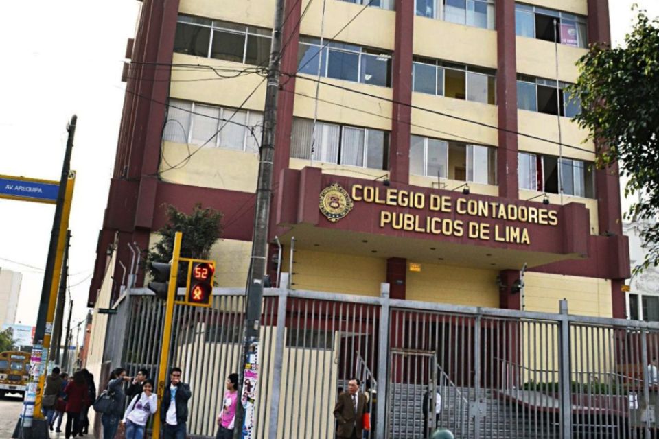 COLEGIO DE CONTADORES PÚBLICOS DE LIMA