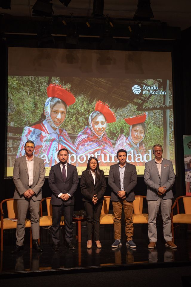 oportunidades de estudio y empleo