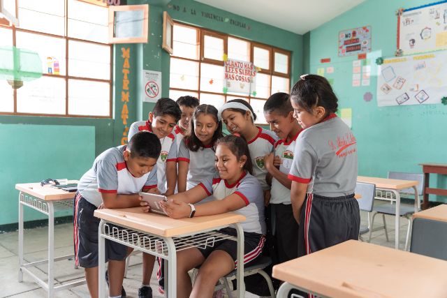 MINEDU otorga RECONOCIMIENTO a FUNDACIÓN TELEFÓNICA 