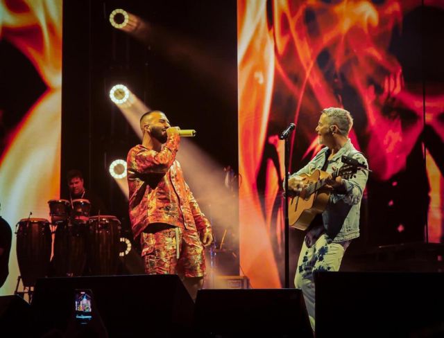 Manuel Turizo canta CORAZÓN PARTÍO