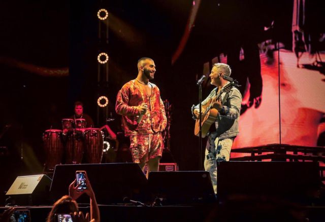 Manuel Turizo canta CORAZÓN PARTÍO