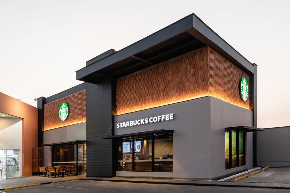 Starbucks celebra 20 años de café