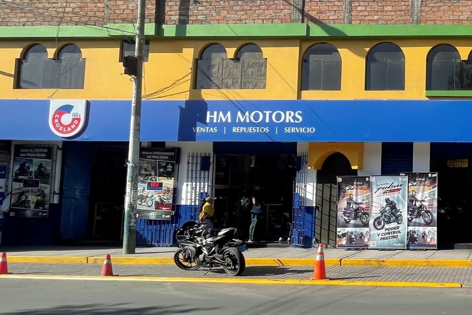 Bajaj reinaugura Power Store en Arequipa