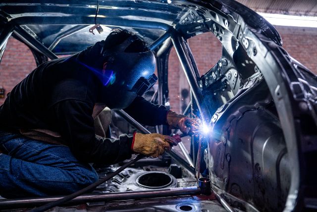 vehículo de fábrica a MÁQUINA DE RALLY