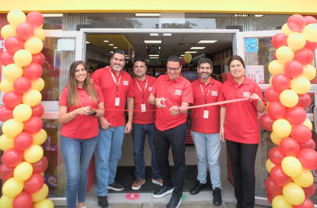 OXXO abre las puertas de su tienda número 100 en Perú