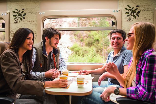 viaja a Machu Picchu con los trenes de PeruRail