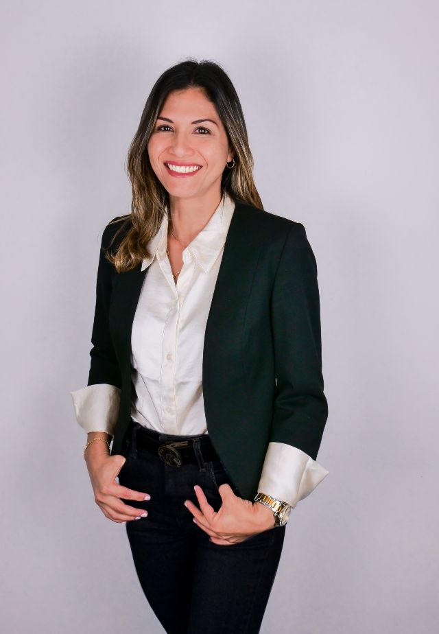 Claudia Torres se suma al equipo de Intecnia Corp