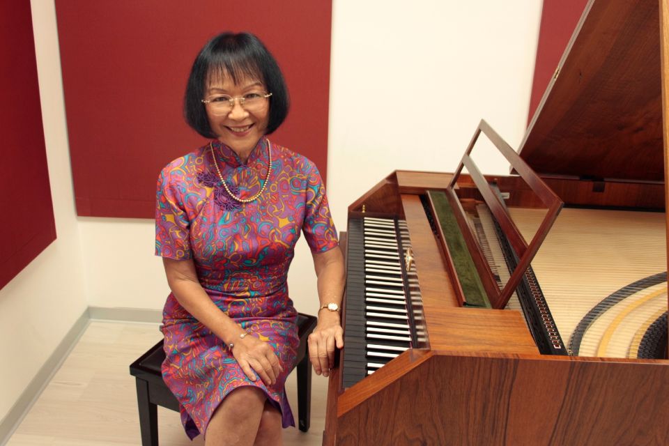 maestra y pianista Lydia Hung