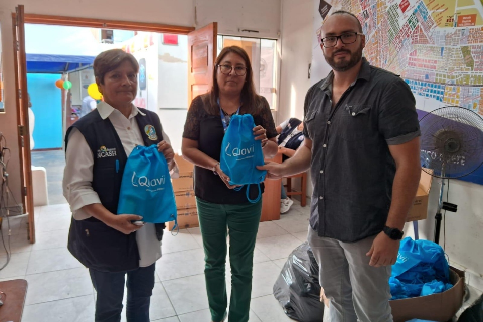 Quavii entregó 200 loncheras saludables