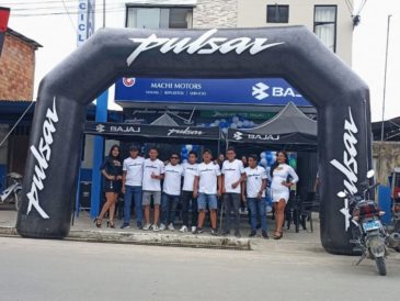 Bajaj inaugura nueva tienda