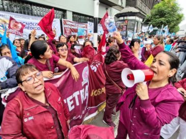 Profesionales de la salud levantan la huelga nacional indefinida