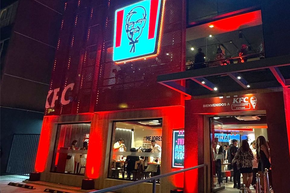 KFC celebra 43 años