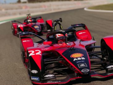 Los vehículos del Equipo Nissan en la Fórmula E