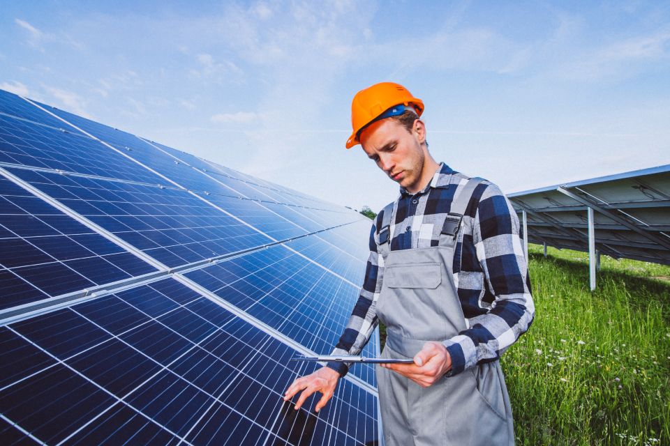 ventajas de la energía solar en las grandes industrias