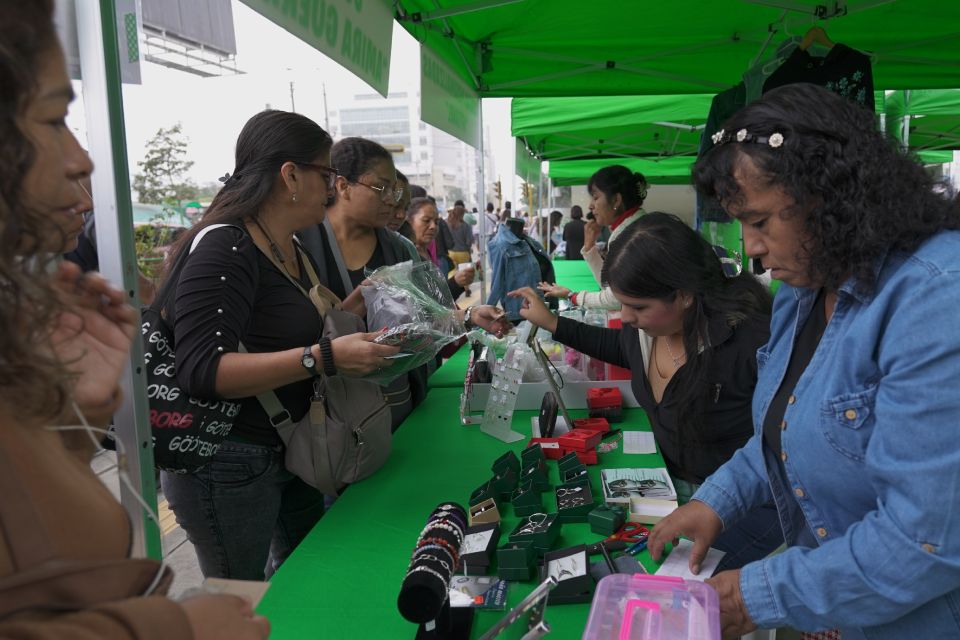 feria con emprendedoras por el Dia de la Madre