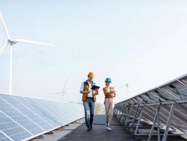 profesionales del sector eléctrico en Perú