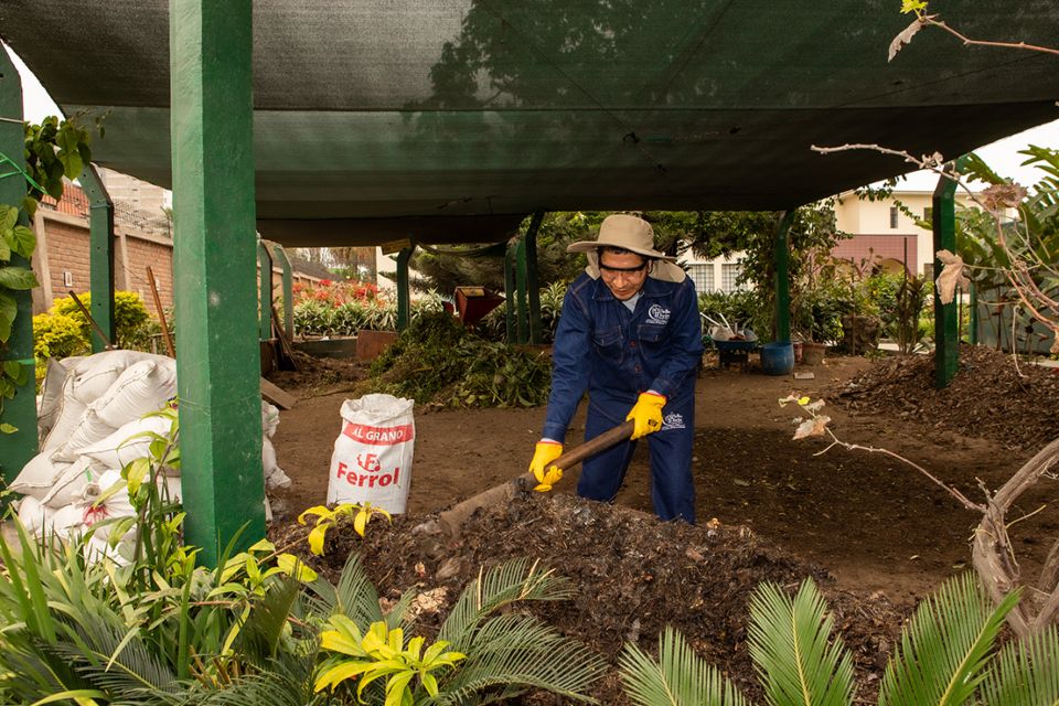 CLÍNICA STELLA MARIS TRANSFORMA SUS RESIDUOS ORGÁNICOS EN 20 TONELADAS DE ABONO