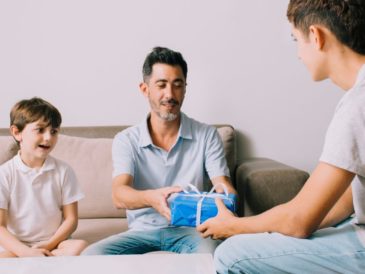 Día del padre: cómo elegir el smartphone ideal para papá