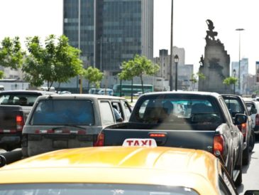 Flujo vehicular mantiene tendencia alcista en marzo de 2024