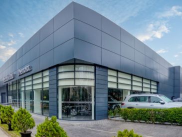 Mercedes-Benz renueva tienda con concepto