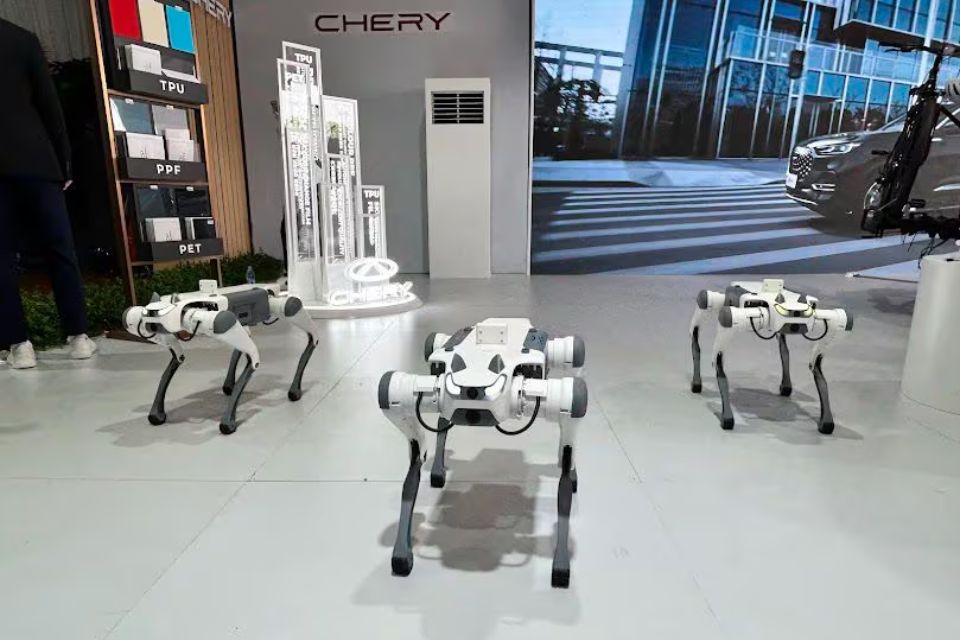 el innovador perro robot de Chery