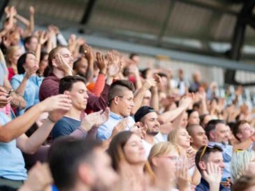 Fanáticos de los deportes ven a la IA como aliada, según estudio de IBM