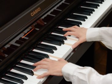 Conoce la relevancia del piano en la música criolla