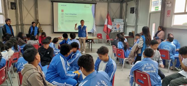 Más de 800 estudiantes de colegios públicos son capacitados por Samsung Perú en talleres de Design Thinking