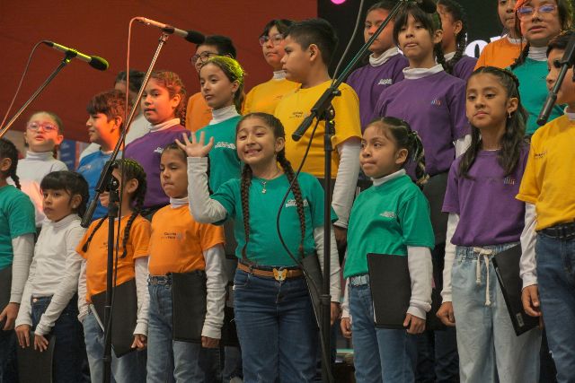 concierto de MegaPlaza Independencia y Sinfonía por el Perú con más de 60 niños en escena