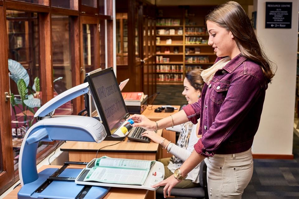 Conoce los beneficios que ofrece la biblioteca en inglés más grande del Perú