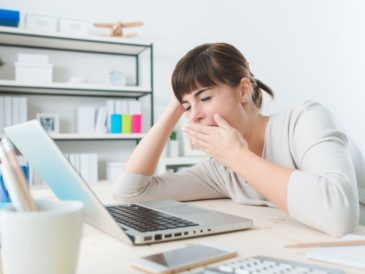 Hipersomnia o necesidad de dormir más horas de las necesarias puede acentuarse en invierno