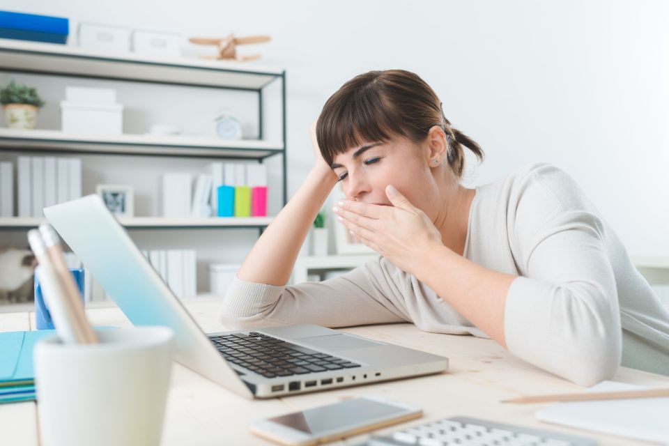 Hipersomnia o necesidad de dormir más horas de las necesarias puede acentuarse en invierno